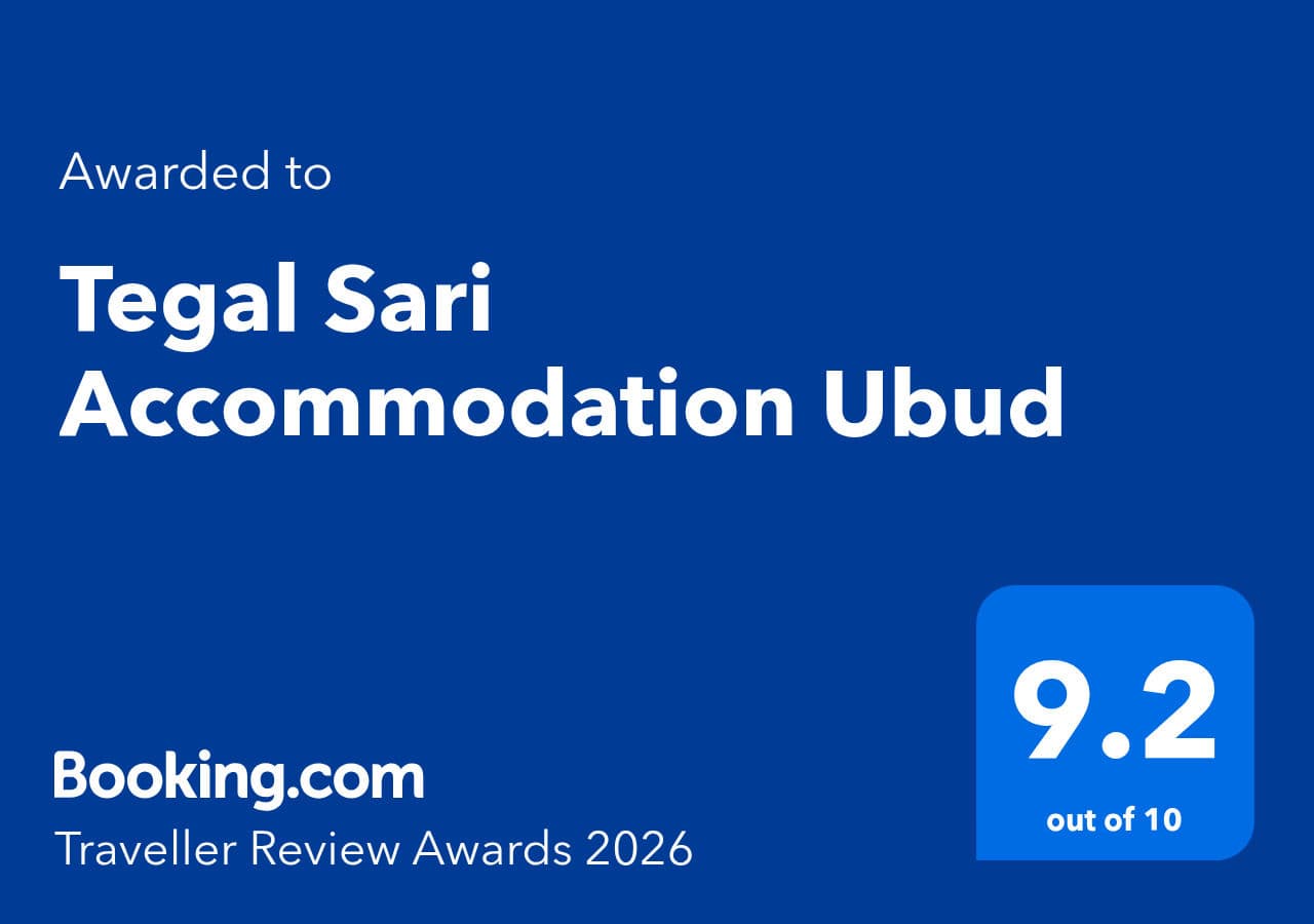 Booking.com Travel Review Award 2026